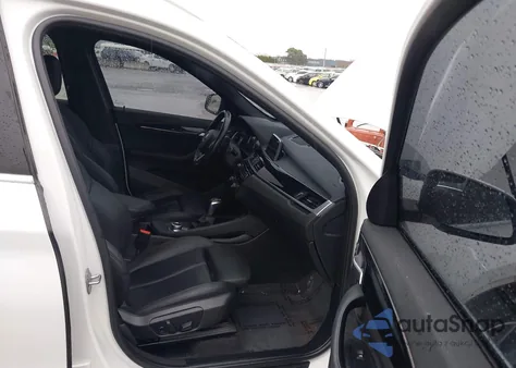 2019 BMW X1 xDrive28I из США, поврежденный, VIN WBXHT3C59K5L35673